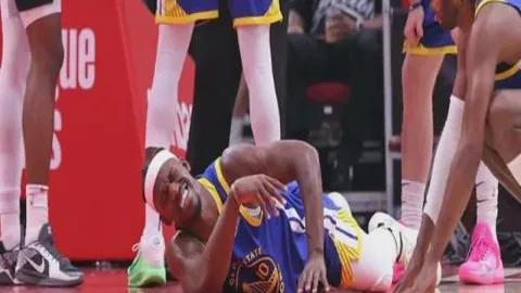 詹姆斯呼吁：无论处境，保持心态平和，策略执行，胜利可期。